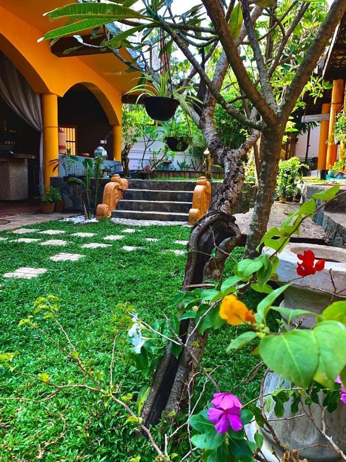 The Fat Mermaid Hotel Mirissa Exterior foto